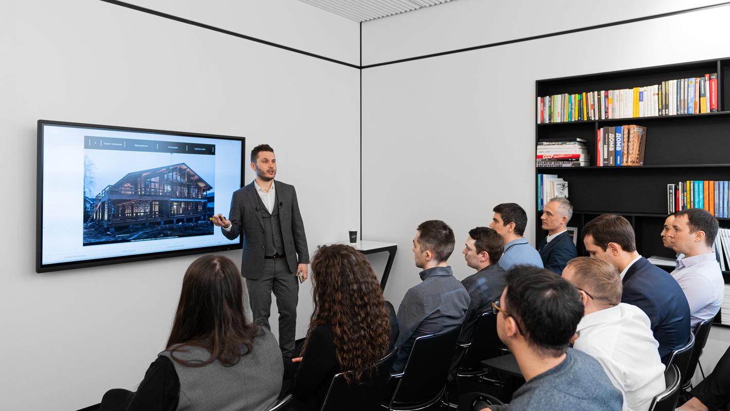 Артём Воронов