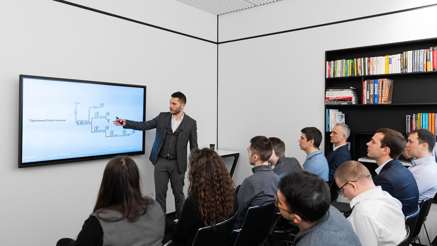 Артём Воронов