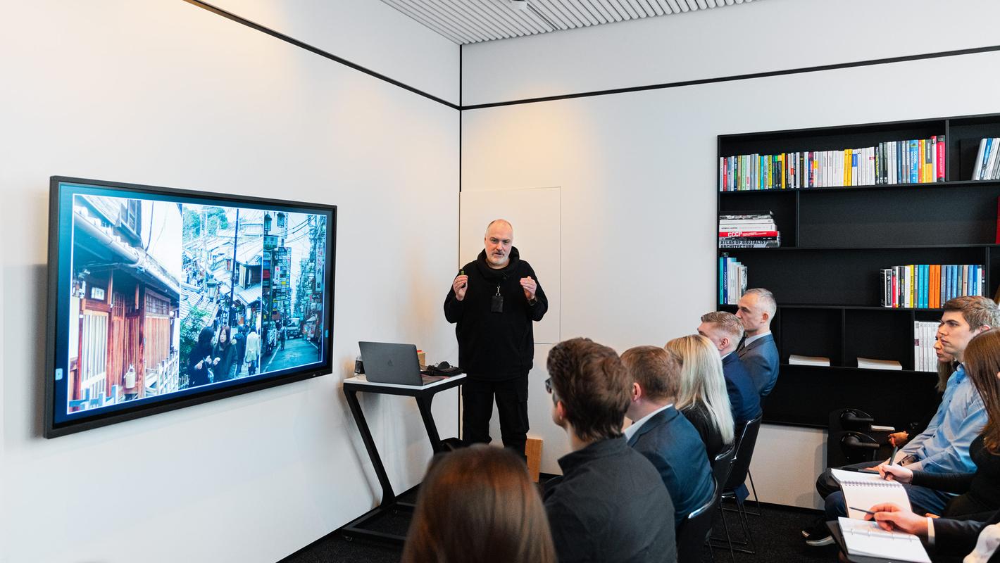 ВЛАДИМИР ПИРОЖКОВ