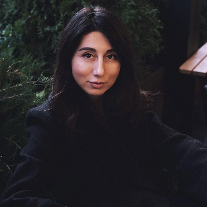 АННА СКЛАУНИ