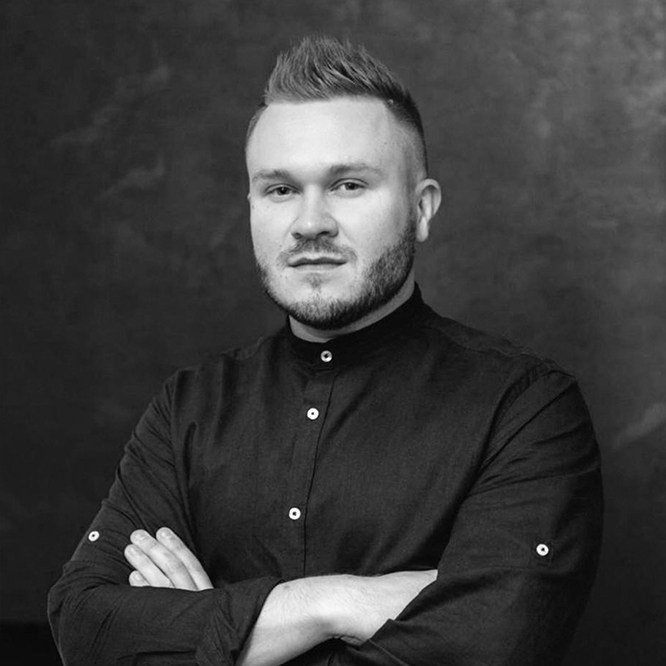 ЕВГЕНИЙ МАХНЁВ